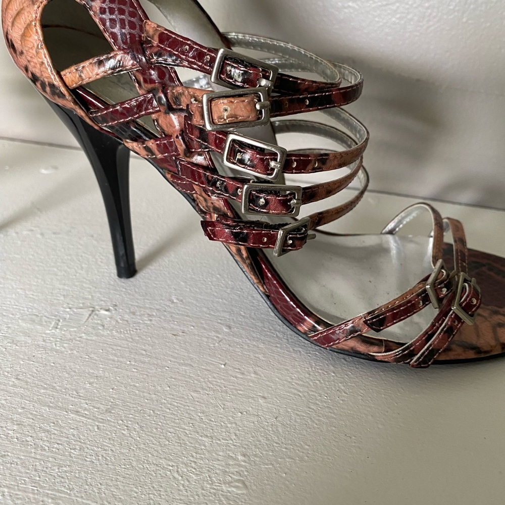 Carlos Santana heels size 7.5 - Picture 6 of 8